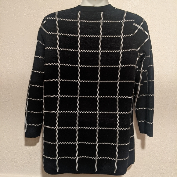 Anne Klein Woman's Cardigan, GUC, Black and White - Picture 4 of 5
